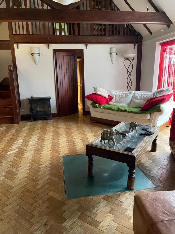 South Lodge House Dormansland ภายนอก รูปภาพ