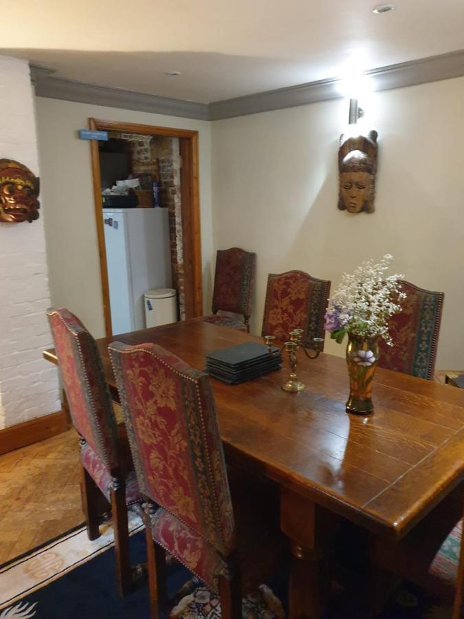 South Lodge House Dormansland ภายนอก รูปภาพ