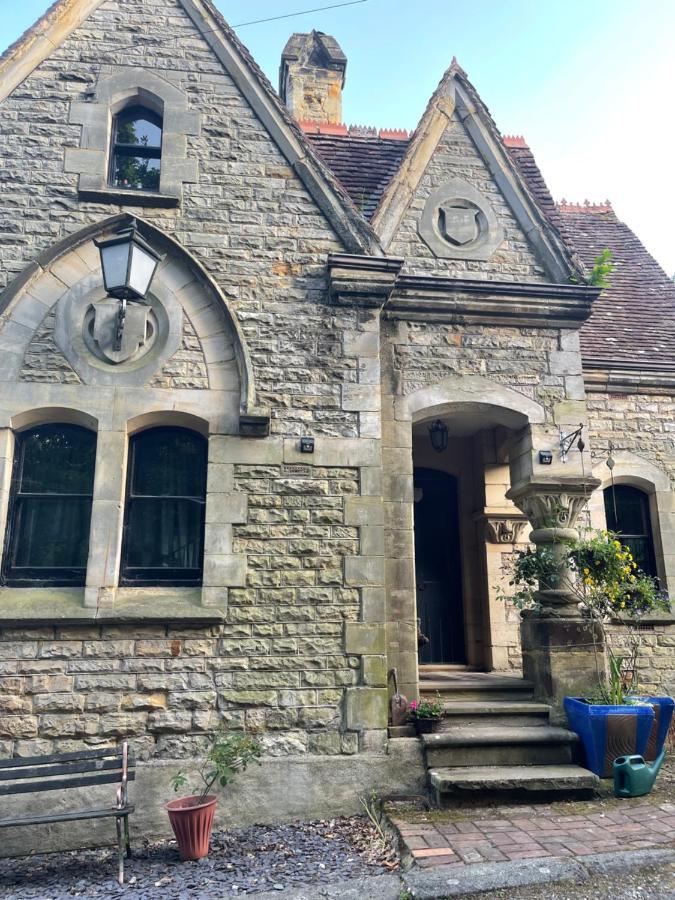 South Lodge House Dormansland ภายนอก รูปภาพ