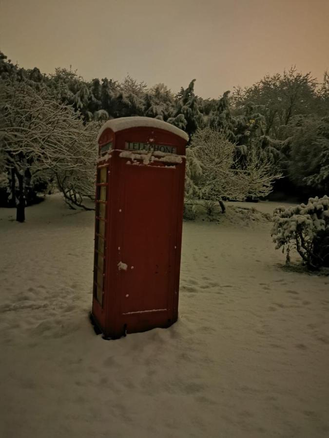 South Lodge House Dormansland ภายนอก รูปภาพ
